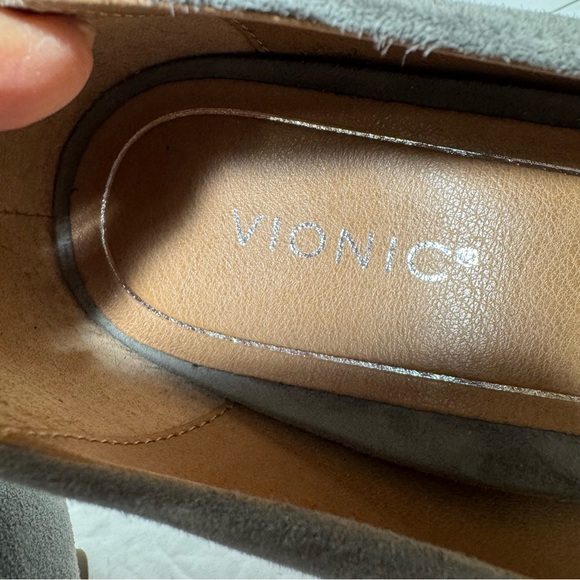 Vionic Minnie Kitten Heel Shoe Charcoal Gray Kid Suede Women’s Pumps Size 10 - Picture 15 of 16